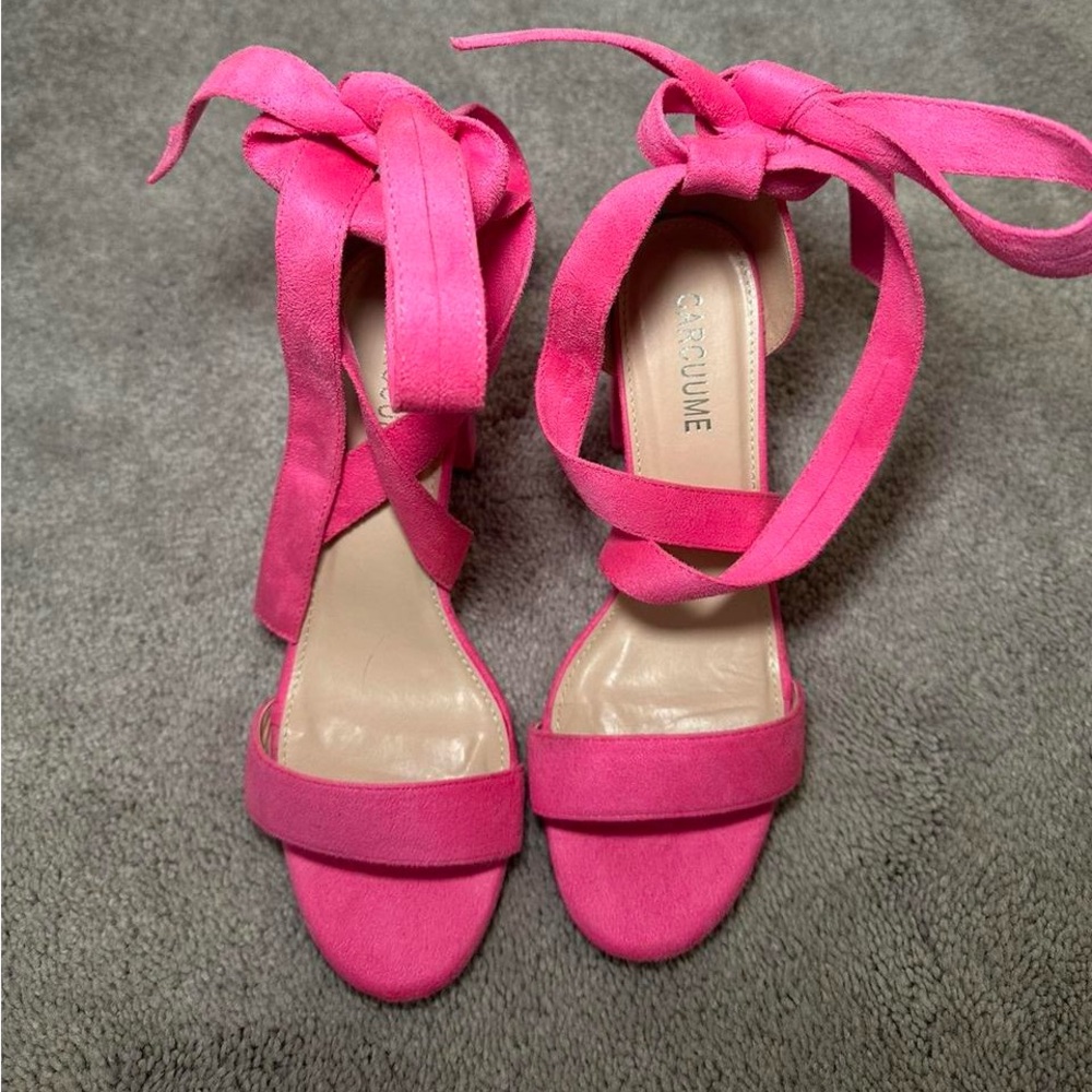 Pink heels